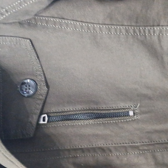 Men's Olive Jacket, Sz Medium,  pre-owned excellent conditions just like new - Picture 3 of 7